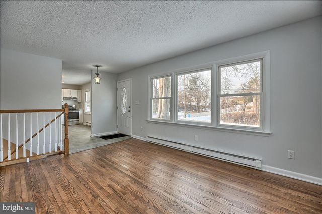 164 N FAIRVILLE AVE, Harrisburg, PA 17112