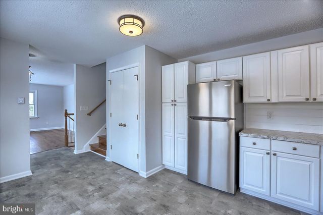 164 N FAIRVILLE AVE, Harrisburg, PA 17112