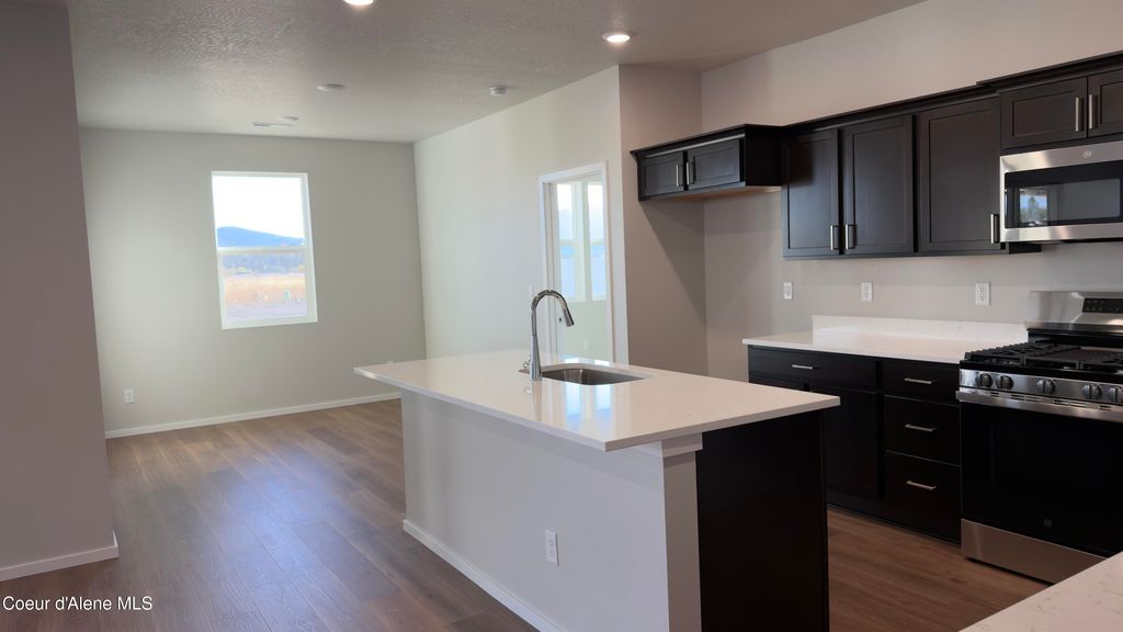 2646 N Andromeda St, Post Falls, ID 83854 photo 3