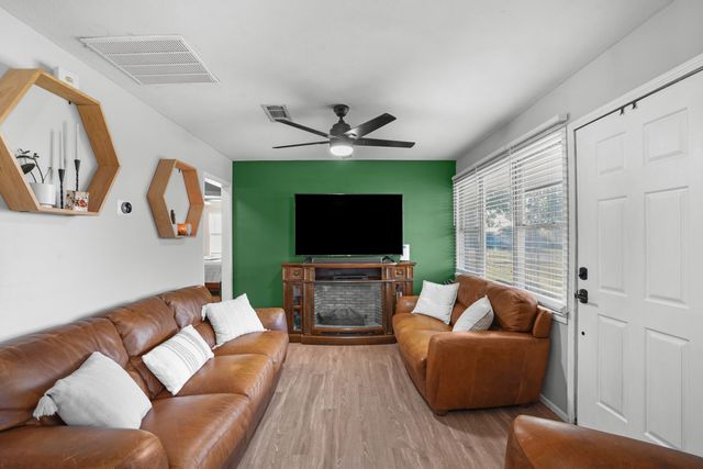 4217 E 63rd Street, Lubbock, TX 79403