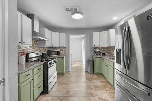 4217 E 63rd Street, Lubbock, TX 79403