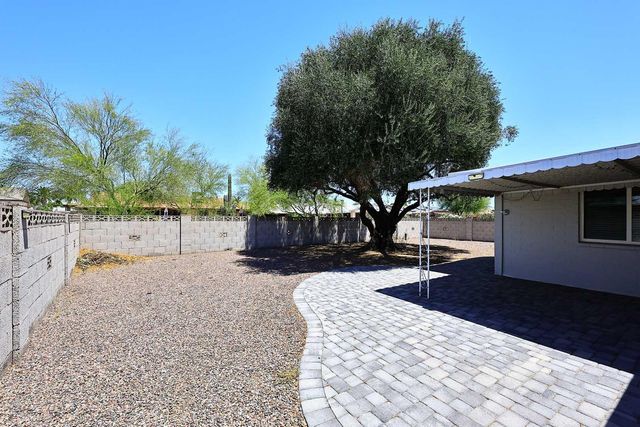 10002 W Tarrytown Avenue, Sun City, AZ 85351