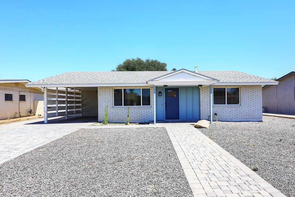 10002 W Tarrytown Avenue, Sun City, AZ 85351