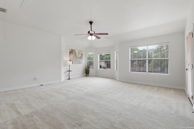 8919 Comanche Path, Garden Ridge, TX 78266