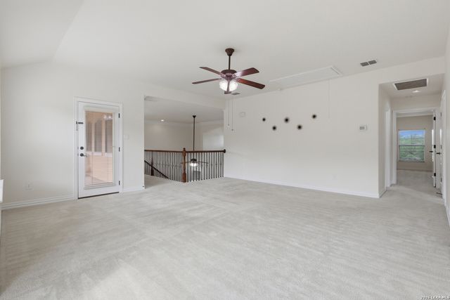 8919 Comanche Path, Garden Ridge, TX 78266