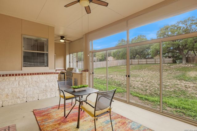 8919 Comanche Path, Garden Ridge, TX 78266