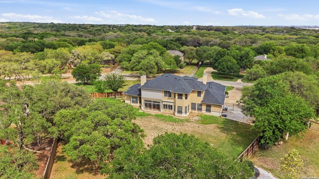 8919 Comanche Path, Garden Ridge, TX 78266