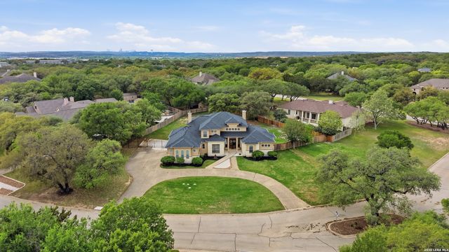8919 Comanche Path, Garden Ridge, TX 78266