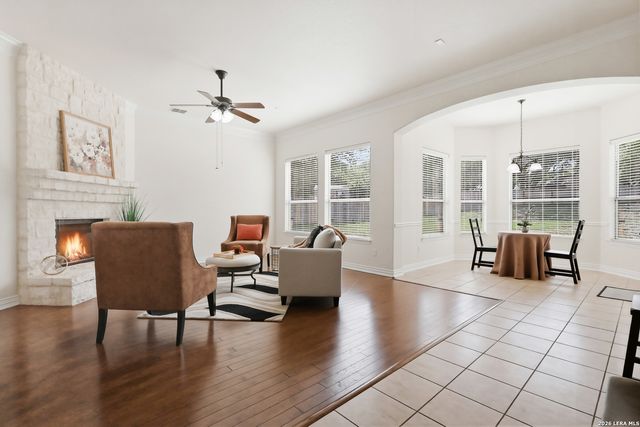 8919 Comanche Path, Garden Ridge, TX 78266