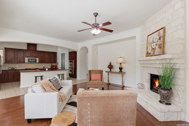 8919 Comanche Path, Garden Ridge, TX 78266