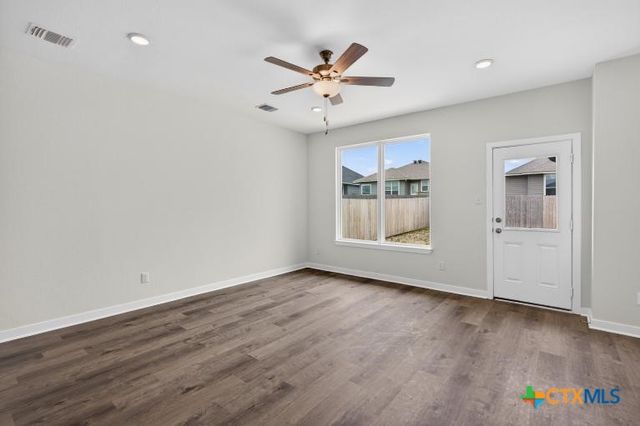 1915 Meridian Loop, Temple, TX 76504