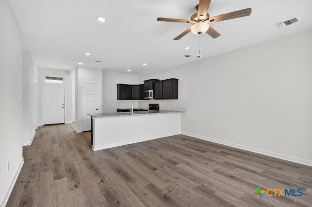1915 Meridian Loop, Temple, TX 76504