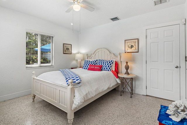 340 NE 7th Avenue, Delray Beach, FL 33483