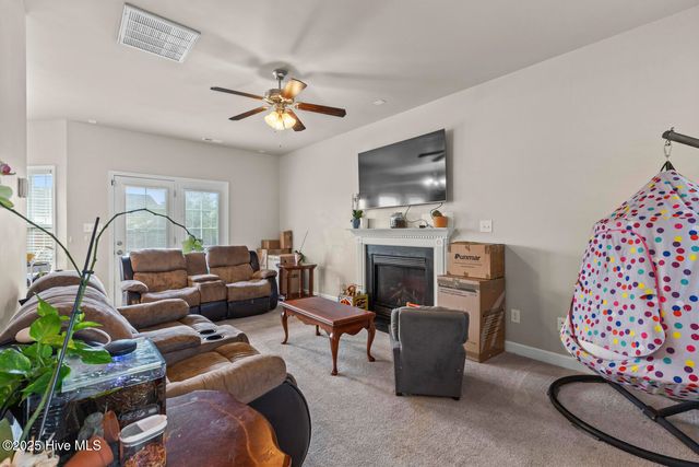 169 Moonstone Court, Jacksonville, NC 28546