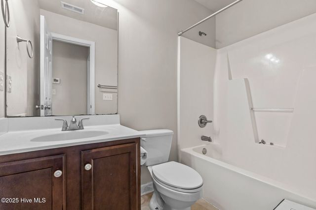 169 Moonstone Court, Jacksonville, NC 28546