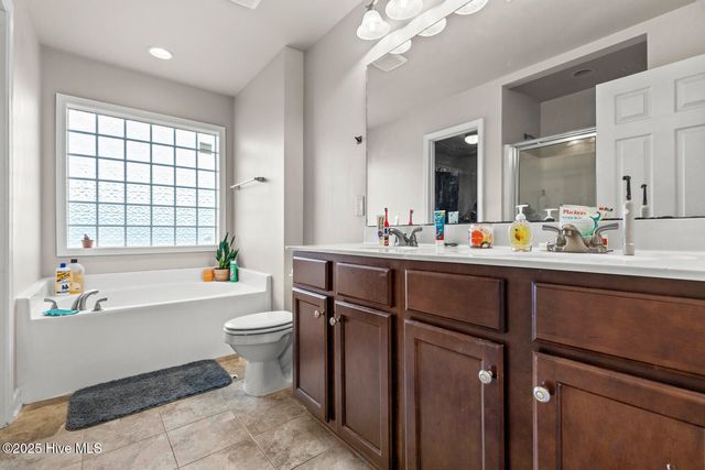 169 Moonstone Court, Jacksonville, NC 28546