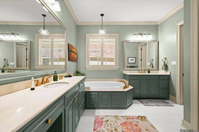 7949 Settlers Cir, Baton Rouge, LA 70810