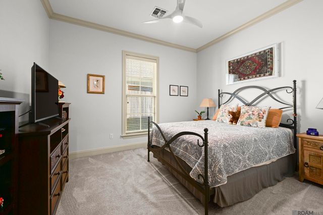 7949 Settlers Cir, Baton Rouge, LA 70810