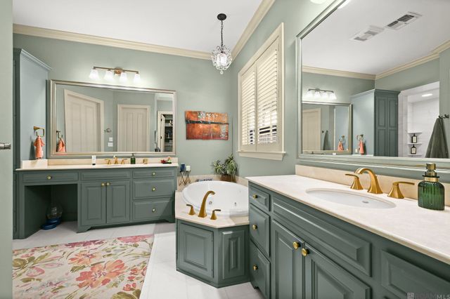 7949 Settlers Cir, Baton Rouge, LA 70810