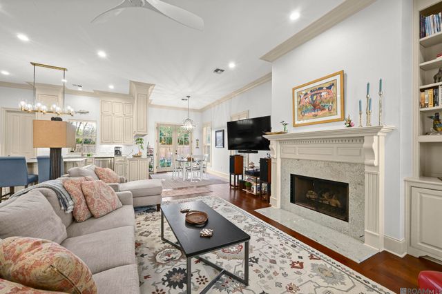 7949 Settlers Cir, Baton Rouge, LA 70810