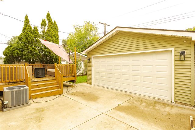 3782 Oakshire Avenue, Berkley, MI 48072