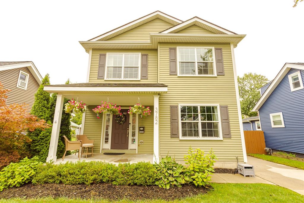 3782 Oakshire Avenue, Berkley, MI 48072