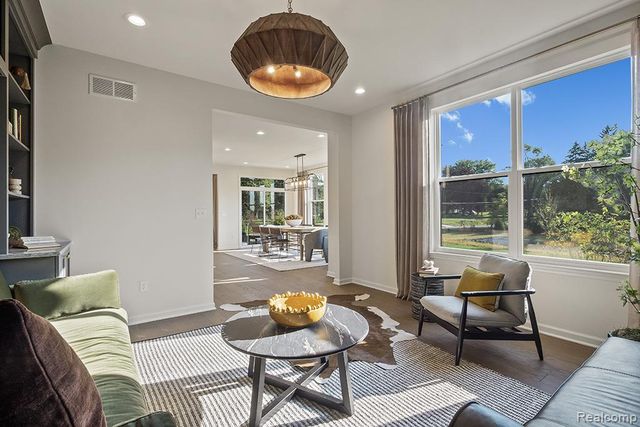 29036 Myles Andrew Drive, South Lyon, MI 48178