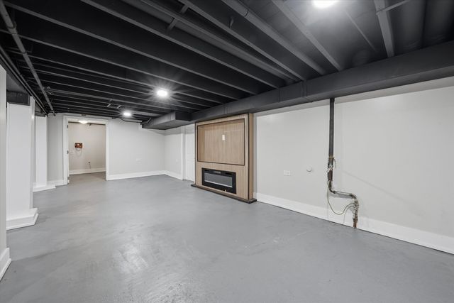 8506 S Euclid Avenue, Chicago, IL 60617