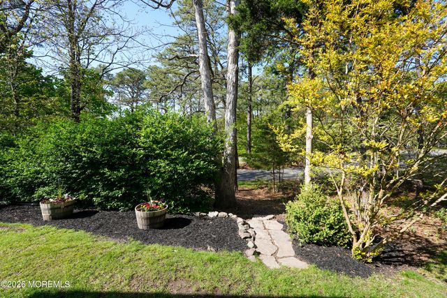 1961 Kwansan Court, Toms River, NJ 08755