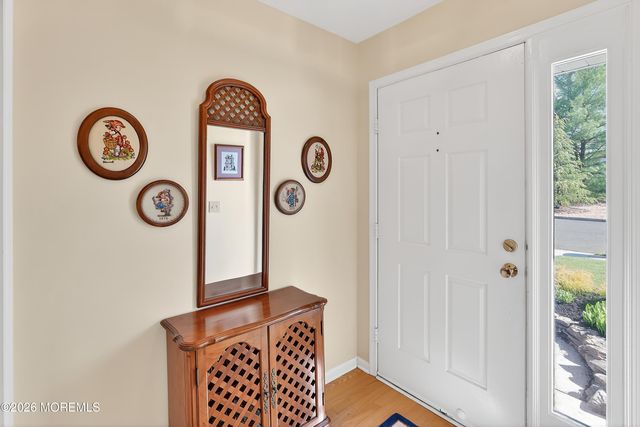 1961 Kwansan Court, Toms River, NJ 08755