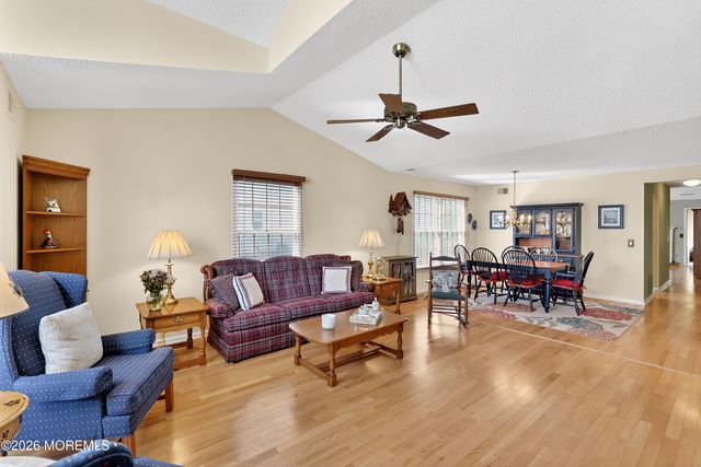 1961 Kwansan Court, Toms River, NJ 08755