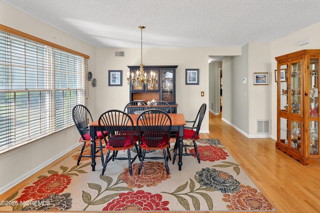 1961 Kwansan Court, Toms River, NJ 08755