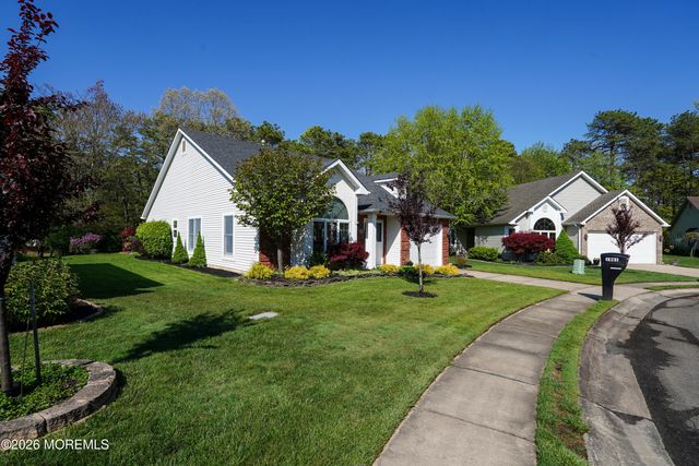 1961 Kwansan Court, Toms River, NJ 08755