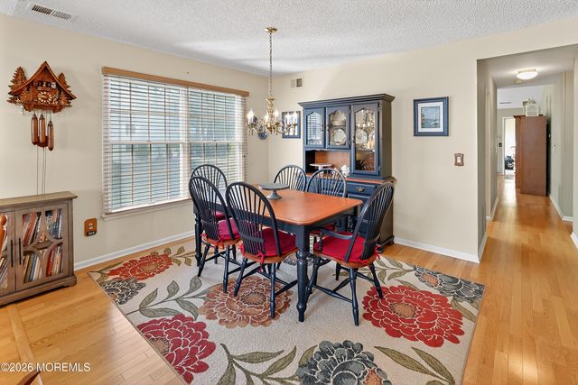 1961 Kwansan Court, Toms River, NJ 08755