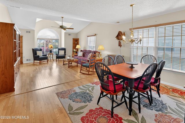 1961 Kwansan Court, Toms River, NJ 08755