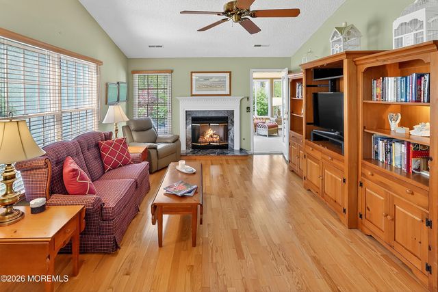 1961 Kwansan Court, Toms River, NJ 08755