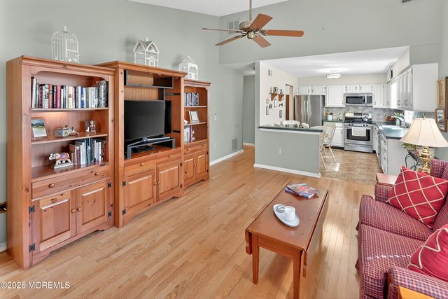 1961 Kwansan Court, Toms River, NJ 08755