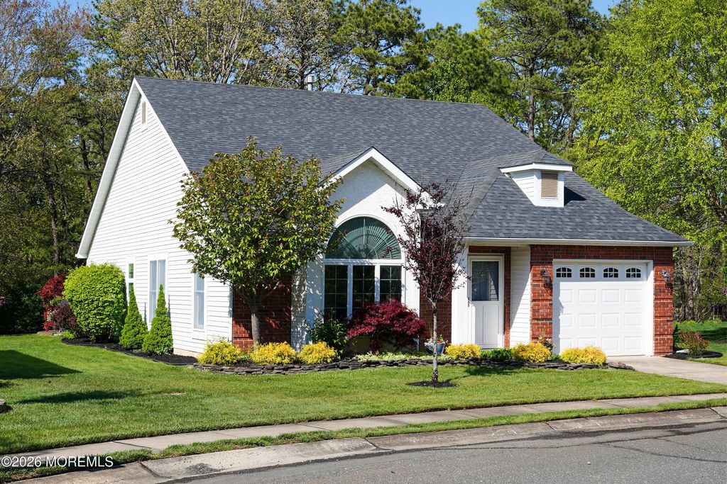 1961 Kwansan Court, Toms River, NJ 08755