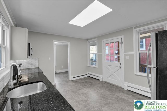 237 West Berwick Street, Easton, PA 18042