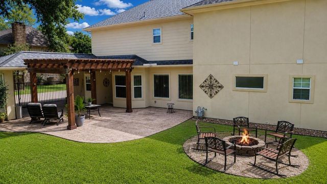 17107 Rustington Drive, Spring, TX 77379