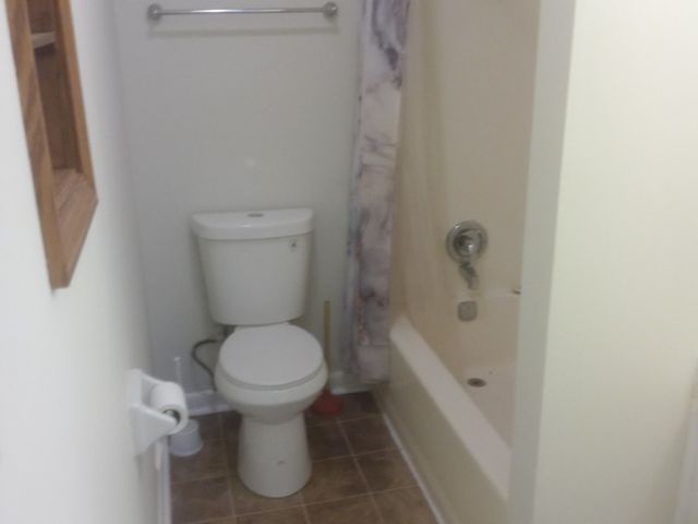 1480 Stonebridge Circle D-1, Wheaton, IL 60189