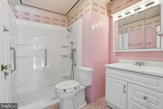 320 DOONE RD, Fairless Hills, PA 19030