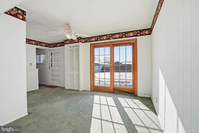 320 DOONE RD, Fairless Hills, PA 19030