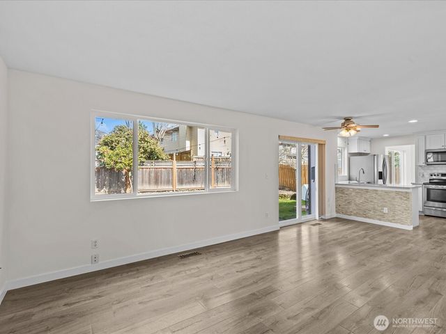 21234 SE 280th Street, Maple Valley, WA 98038