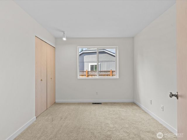 21234 SE 280th Street, Maple Valley, WA 98038