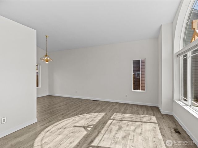 21234 SE 280th Street, Maple Valley, WA 98038