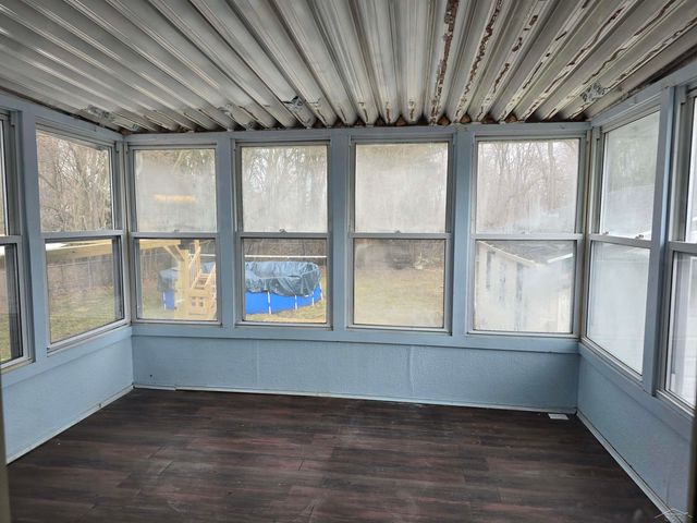 2950 Porlas Place, Saginaw, MI 48603