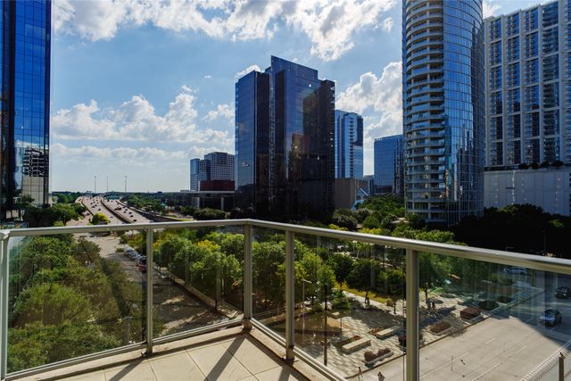 2025 Woodall Rodgers Freeway 51, Dallas, TX 75201