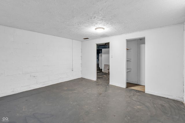 1211 N 450 W, Bargersville, IN 46106