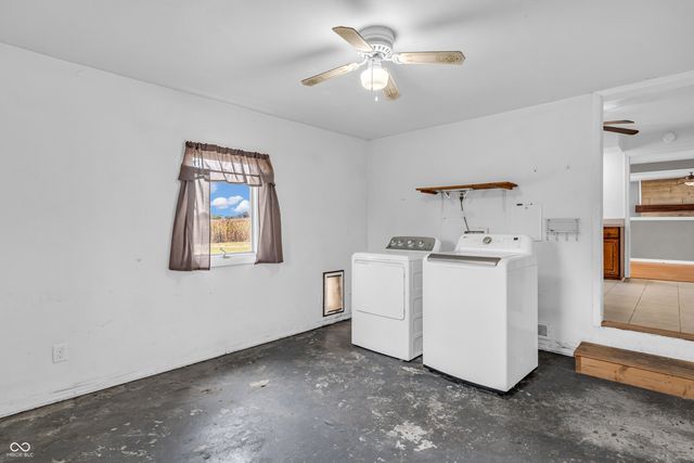 1211 N 450 W, Bargersville, IN 46106